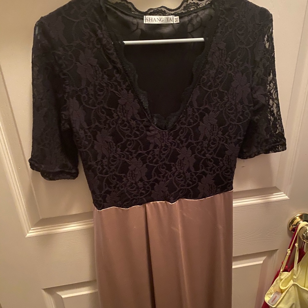 Dress - Picture 2 of 3